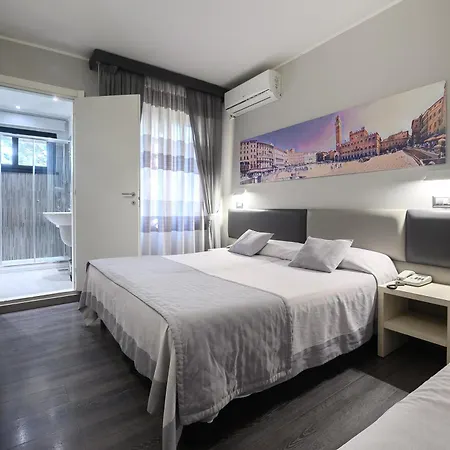 Anna Nord Hotel Sienne