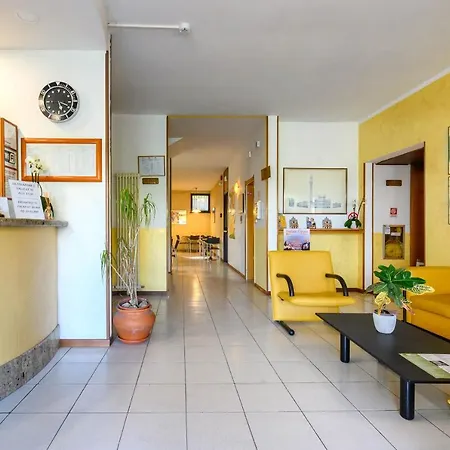 Hotel Anna Nord 3*