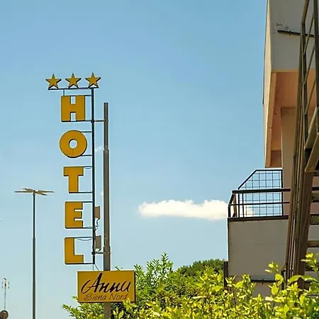 Hotel Anna Nord 3*